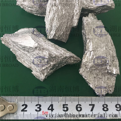 Gümüş Gri Katı Magnezyum Ana Alaşım 5-30% Erimişte Katkı maddesi için