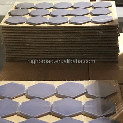 Basınçsız Sinterli Silikon Karbid Seramik Plak SW30x5mm Altgen Teselleme Balistik Zırh Tablası