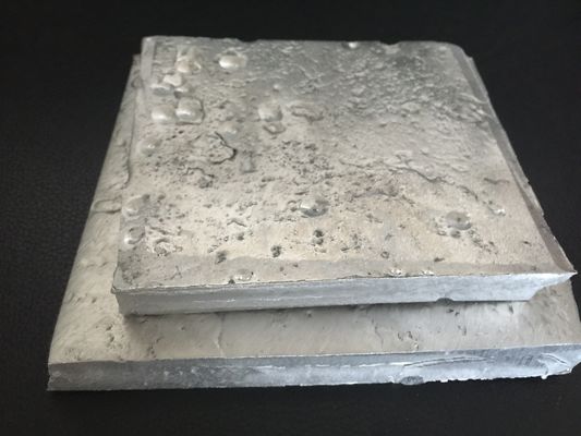 Alüminyum Kobalt AlCo10 Master Alloy 10% Co İçeriği Tahıl Rafine için Ingot