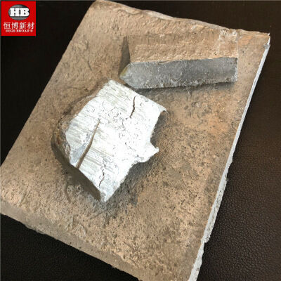 Alüminyum Kobalt AlCo5 Master Alloy 5% Co İçeriği Tahıl Rafinerliği için Ingot