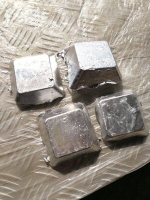 Alüminyum Niobium AlNb60% Ana Alaşım 60% Nb İçeriği Tahıl Rafine için Ingot