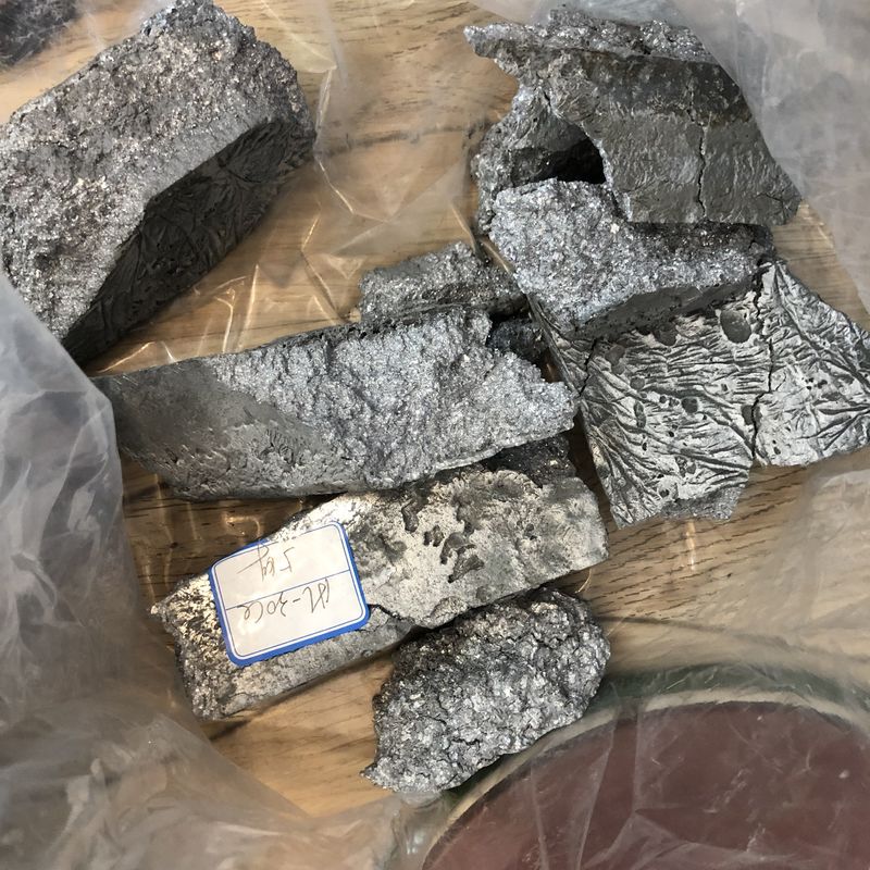 CuB3 Boron Master Alloy Ingot 2.5-3.5% İçeriği Alüminyum Tanesi Rafine için Yüksek Saflıklı döküm katkı maddesi